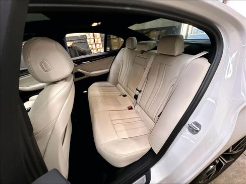 Used 2023 BMW 540i w/ M Sport Package RWD image 27