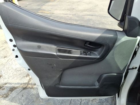 Used 2020 Nissan NV200 S image 13