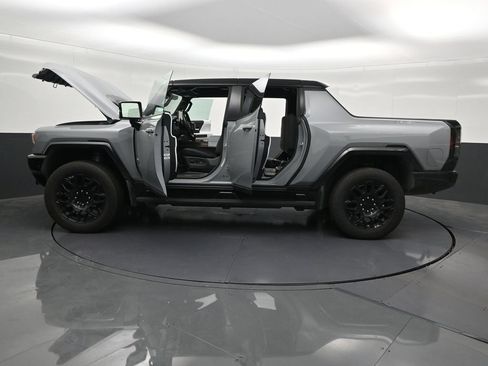 Used 2025 GMC Hummer EV 2X AWD/4WD image 34