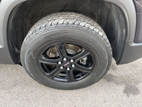 Used 2021 GMC Acadia AT4 w/ Trailering Package AWD/4WD image 21