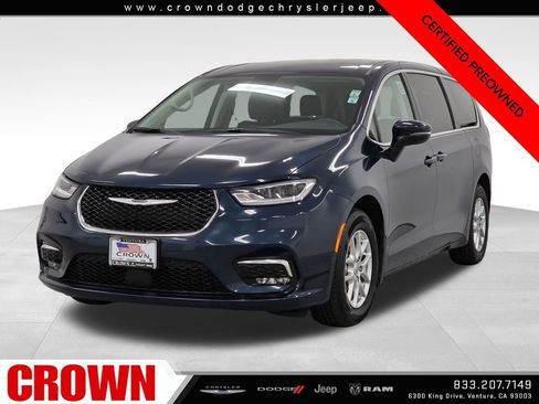 Used 2023 Chrysler Pacifica Touring-L FWD image 3