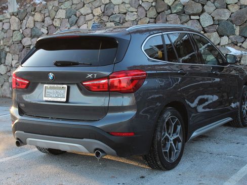 Used 2017 BMW X1 xDrive28i image 9