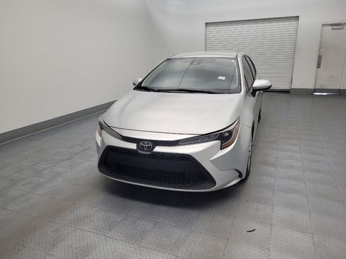 Used 2021 Toyota Corolla LE FWD image 15