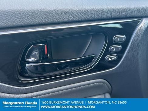 Used 2025 Honda Odyssey Elite image 18