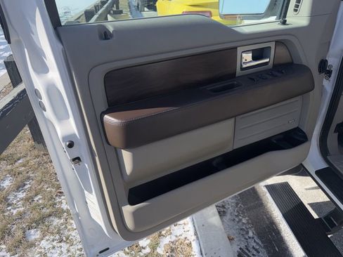 Used 2010 Ford F150 Lariat image 18