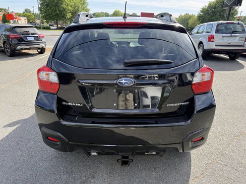 Used 2017 Subaru Crosstrek 2.0i Premium AWD/4WD image 6