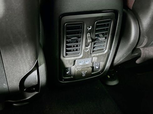 Certified 2025 Dodge Durango GT AWD/4WD image 37