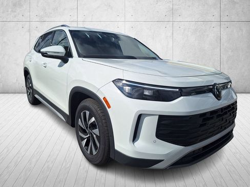 New 2025 Volkswagen Tiguan S image 7