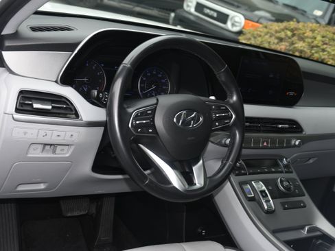 Used 2021 Hyundai Palisade SEL w/ Convenience Package FWD image 9