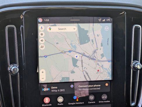 New 2026 Volvo XC40 B5 Plus w/ Protection Package Premier image 21