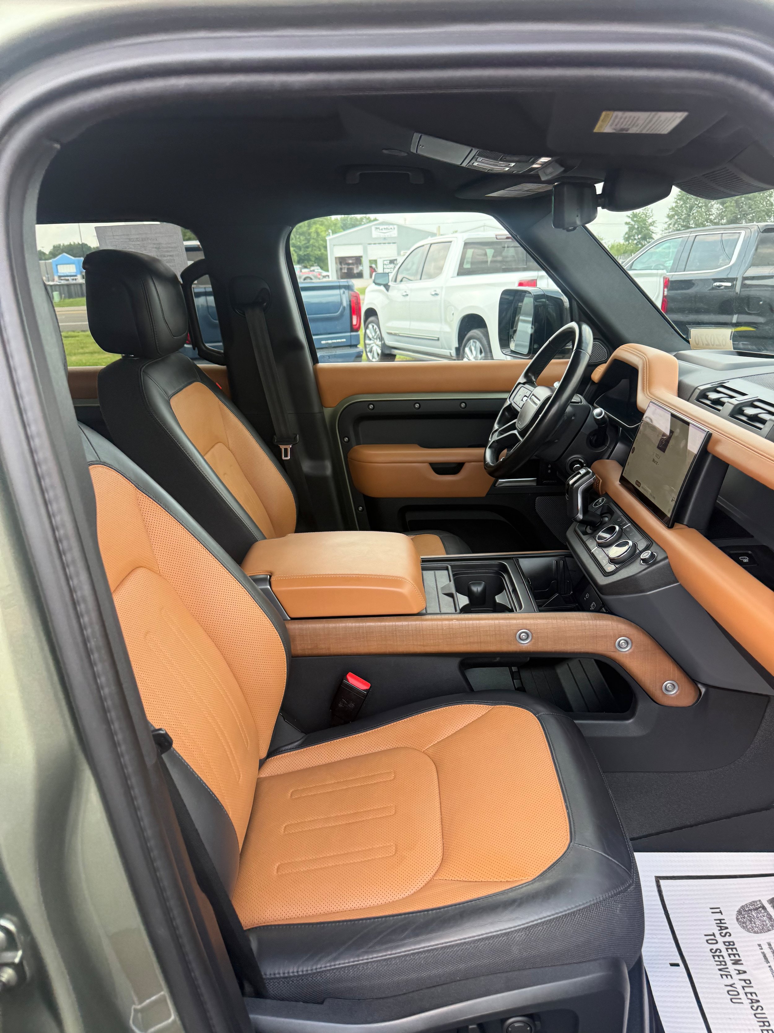 Used 2022 Land Rover Defender 110 X AWD/4WD image 9