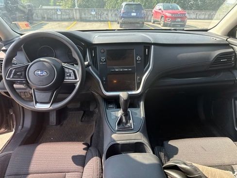 Used 2022 Subaru Outback AWD/4WD image 11