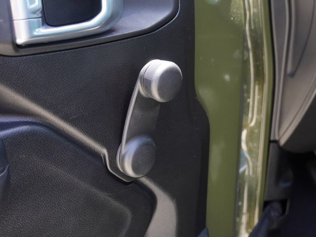 Used 2022 Jeep Wrangler Unlimited Sport AWD/4WD image 19