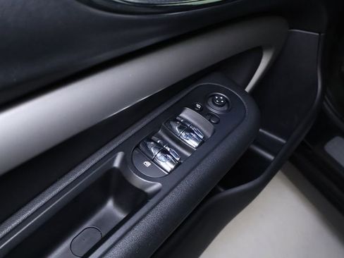 Used 2022 MINI Cooper Clubman S image 12