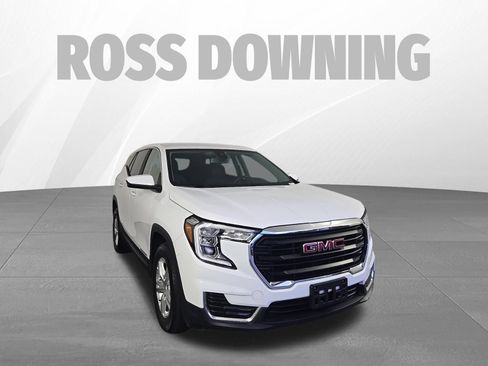 Used 2024 GMC Terrain SLE FWD image 3