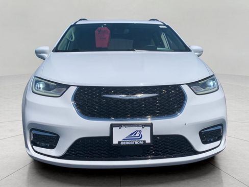 Used 2022 Chrysler Pacifica Touring-L FWD image 27