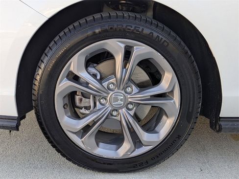 Used 2024 Honda Accord EX image 31