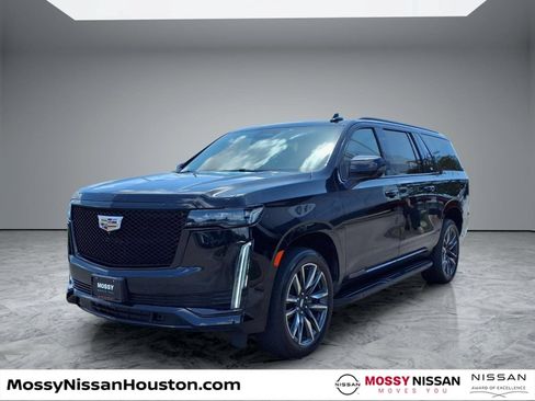 Used 2024 Cadillac Escalade ESV Sport RWD image 4