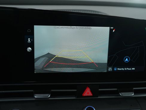 Used 2025 Hyundai Elantra SEL image 20