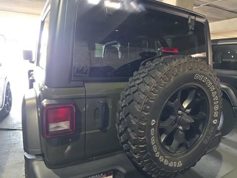 Used 2022 Jeep Wrangler Unlimited Sport AWD/4WD image 16