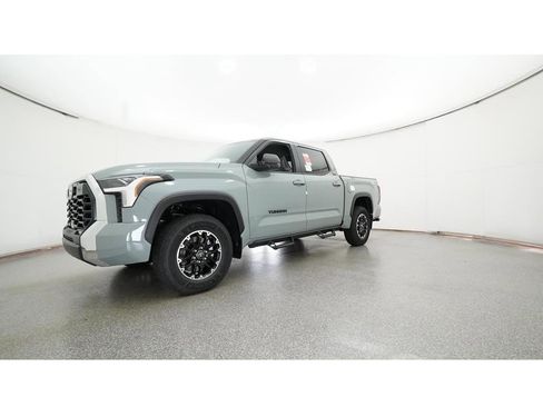 New 2025 Toyota Tundra SR5 AWD/4WD image 17