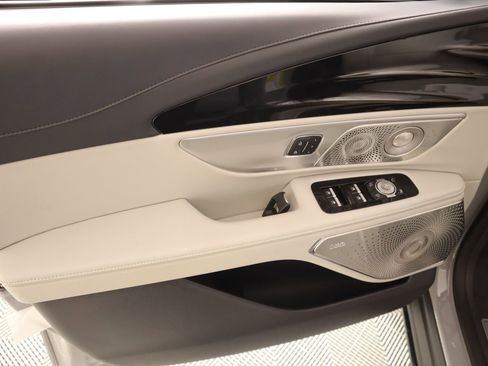 New 2026 Lincoln Nautilus Reserve AWD/4WD image 16