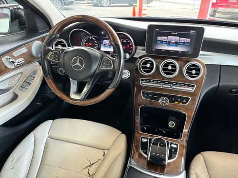Used 2017 Mercedes-Benz C 300 C 300 4MATIC Sedan 4D image 10