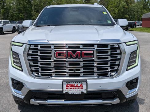 New 2026 GMC Yukon XL Denali w/ Denali Reserve Package AWD/4WD image 2
