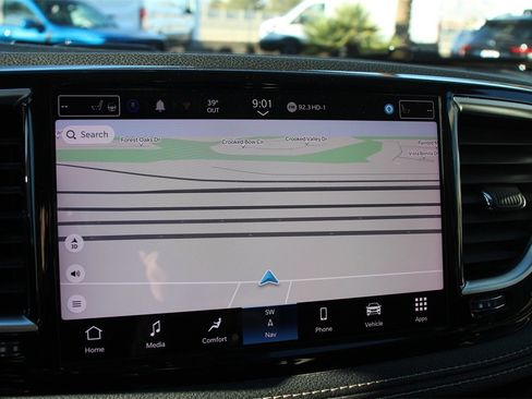 Used 2022 Chrysler Pacifica Limited image 28