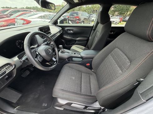 Used 2024 Honda HR-V Sport image 16