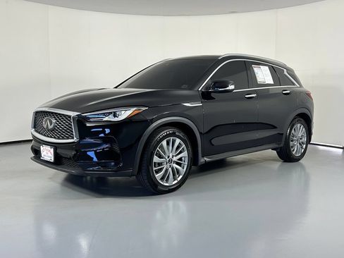 Used 2023 INFINITI QX50 Luxe AWD/4WD image 3