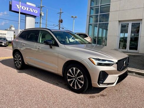 Certified 2024 Volvo XC60 B5 Core AWD/4WD image 1
