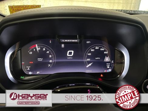Used 2025 RAM 1500 Limited AWD/4WD image 11