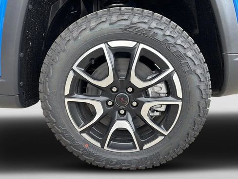 New 2026 Jeep Compass Trailhawk w/ Sun, Sound & Navigation Group image 13