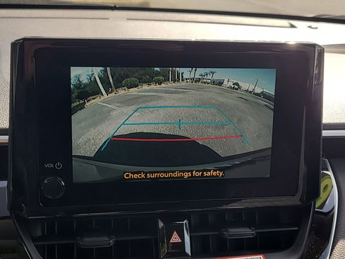 Used 2026 Toyota Corolla Cross LE FWD image 22