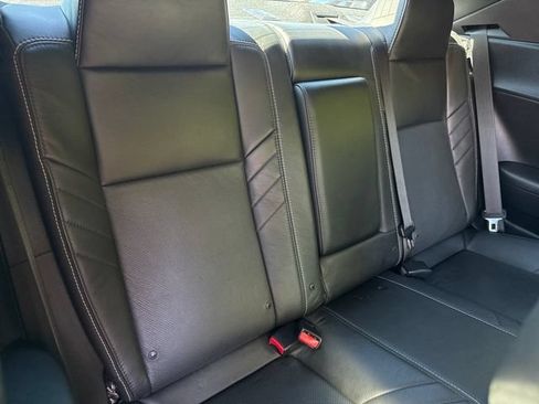 Used 2015 Dodge Challenger SRT Hellcat RWD image 21