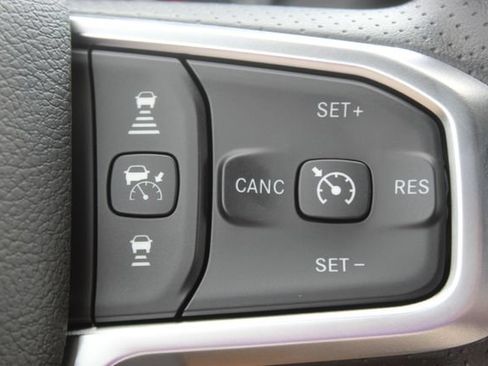 New 2026 RAM 1500 Express AWD/4WD image 20