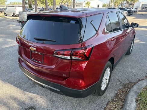 Used 2023 Chevrolet Equinox LT image 7