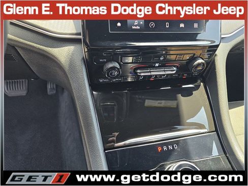 Used 2023 Jeep Grand Cherokee L Laredo RWD image 17