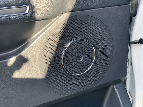 Used 2024 Ford Expedition Max XLT image 23