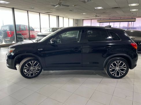 Used 2017 Mitsubishi Outlander Sport SE image 4