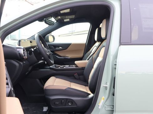 New 2026 Chevrolet Equinox ACTIV w/ Convenience Package III image 14