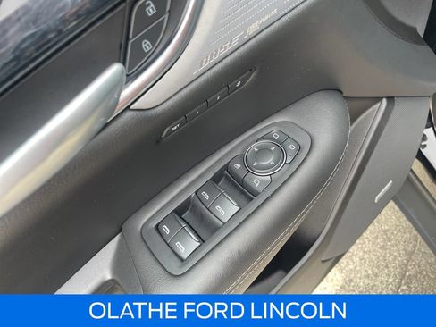 Used 2025 Cadillac XT5 Premium Luxury AWD/4WD image 14
