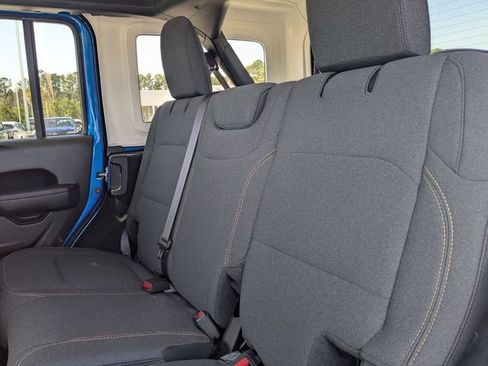 Used 2024 Jeep Wrangler Sport S image 26