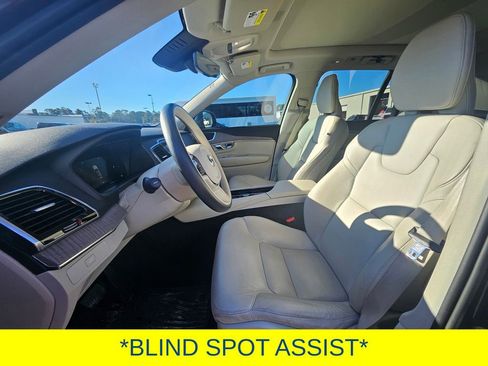 Used 2023 Volvo XC90 B6 Plus w/ Protection Package Premier image 9