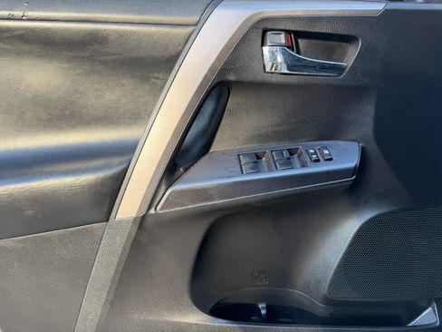 Used 2018 Toyota RAV4 XLE w/ Plus Extra Value Package image 9