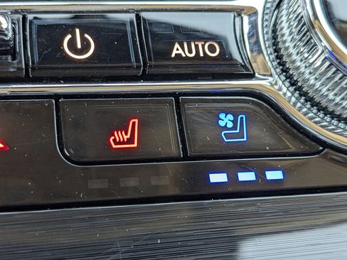 Certified 2023 Lincoln Nautilus Reserve image 27