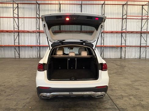 Used 2020 Mercedes-Benz GLC 300 4MATIC w/ Multimedia Package image 12