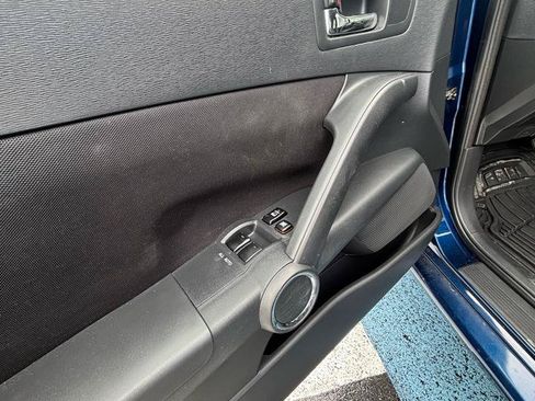 Used 2005 Scion tC FWD image 10