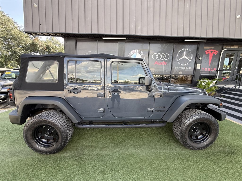Used 2016 Jeep Wrangler Unlimited Sport AWD/4WD image 8